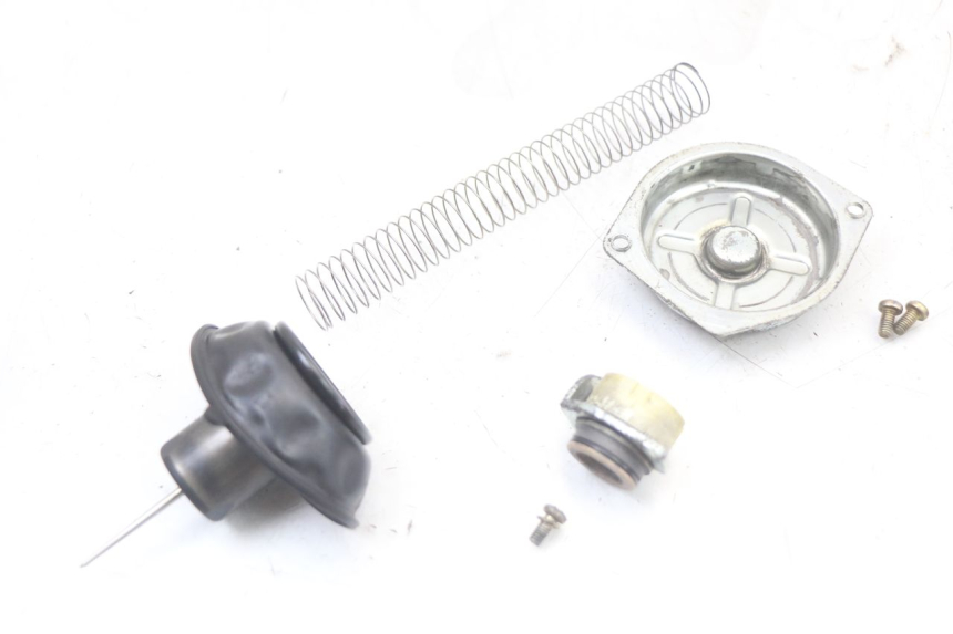 photo de CARBURATORE HONDA NES AROBASE 125 (2000 - 2003) - Caratteristiche distintive