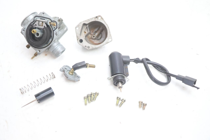 photo de CARBURATORE RIDE JUMP 2T 50 (2012 - 2017) - Stato della superficie e materiale