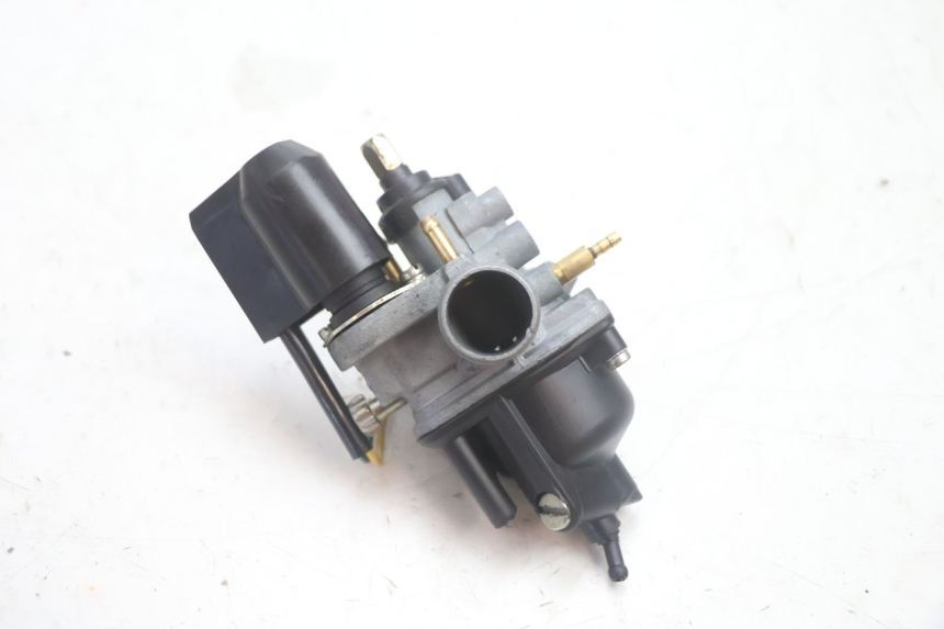 photo de CARBURATORE PEUGEOT KISBEE 2T 50 (2010 - 2017) - Altra angolazione