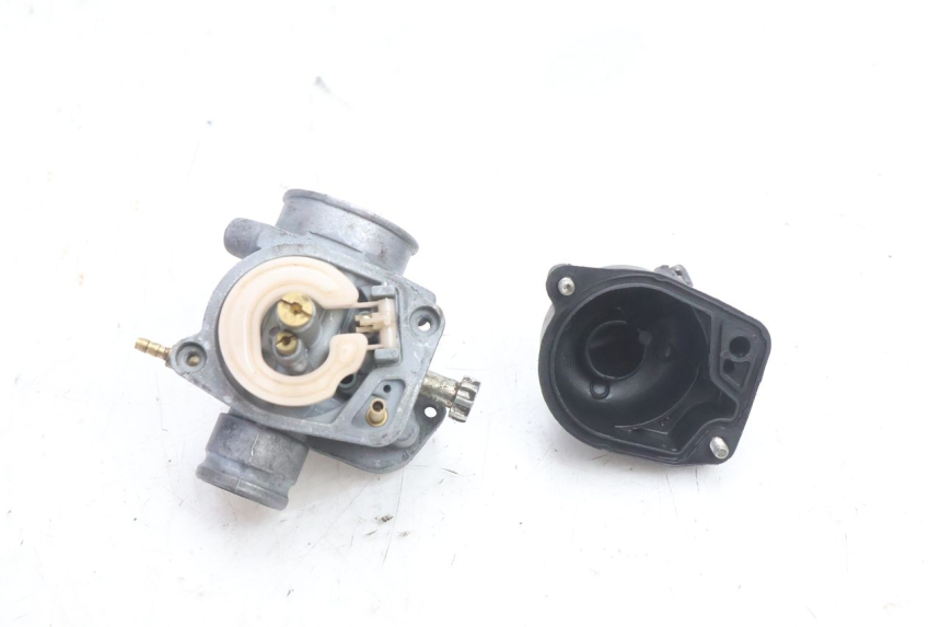 photo de CARBURATORE PEUGEOT KISBEE 2T 50 (2010 - 2017) - Ricambio usato controllato