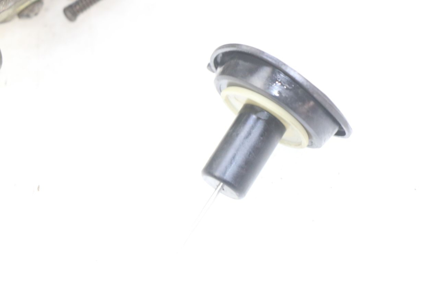 photo de CARBURATORE PEUGEOT KISBEE 4T 50 (2010 - 2017) - Ricambio usato controllato