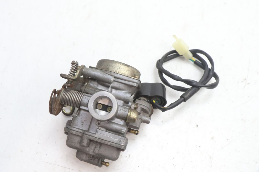 photo de CARBURATORE PEUGEOT KISBEE 4T 50 (2010 - 2017) - Altra angolazione