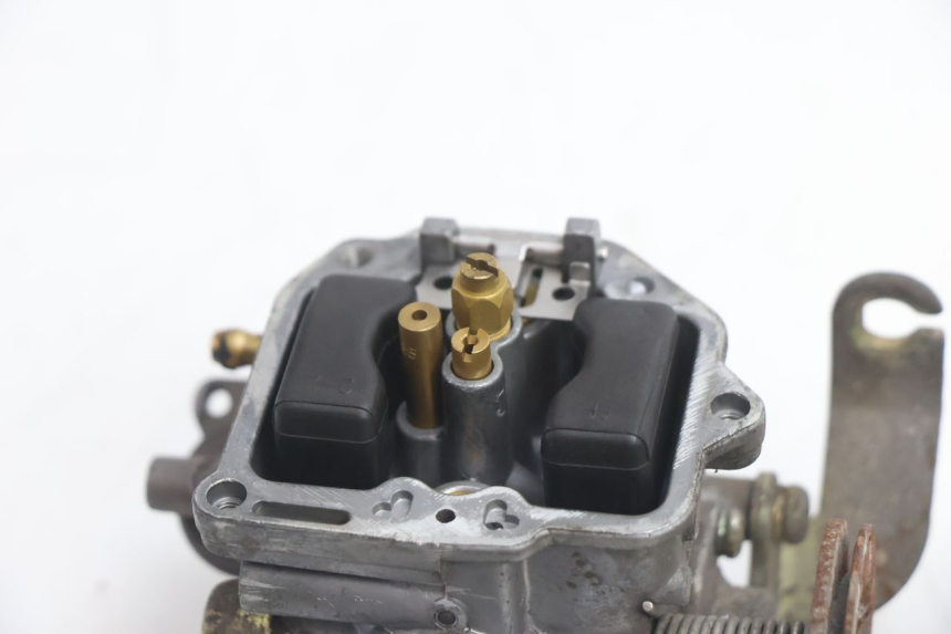 photo de CARBURATORE PEUGEOT KISBEE 4T 50 (2010 - 2017) - Marcature e riferimenti originali