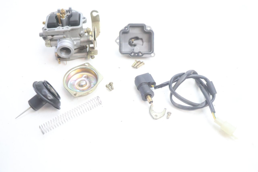 photo de CARBURATORE PEUGEOT KISBEE 4T 50 (2010 - 2017) - Dettagli dei punti di fissaggio