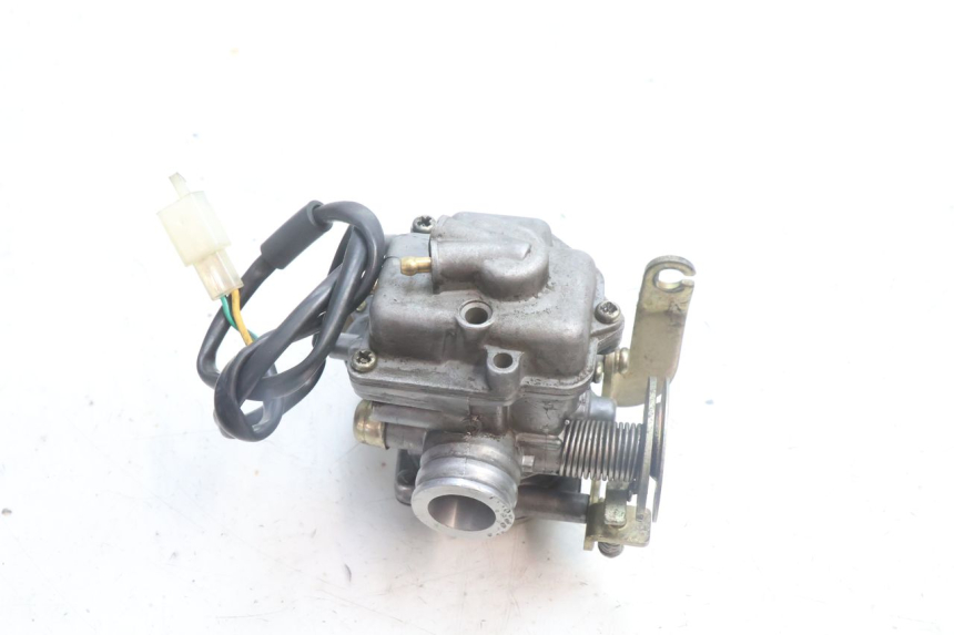 photo de CARBURATORE PEUGEOT KISBEE 4T 50 (2010 - 2017) - Dettagli dei punti di fissaggio