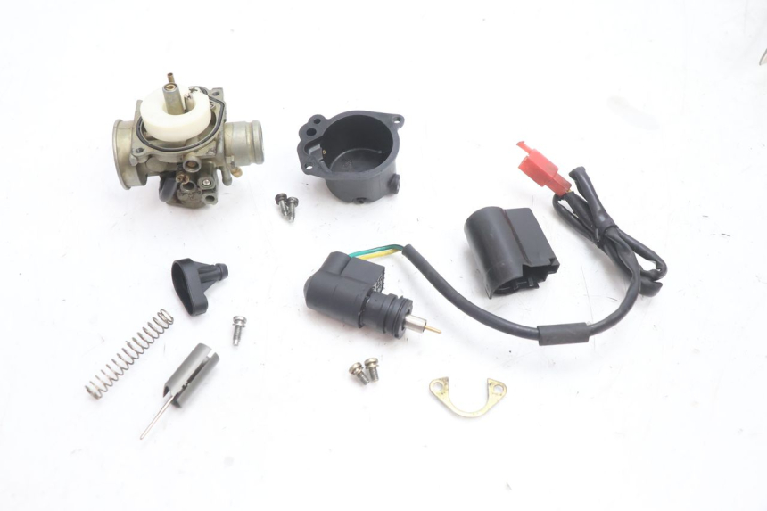 photo de CARBURATORE PEUGEOT LUDIX 50 (2008 - 2017) - Stato della superficie e materiale