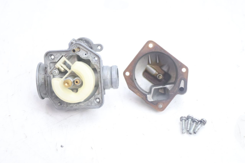 photo de CARBURATORE PEUGEOT LUDIX PRO 2T 50 (2010 - 2017) - Stato della superficie e materiale