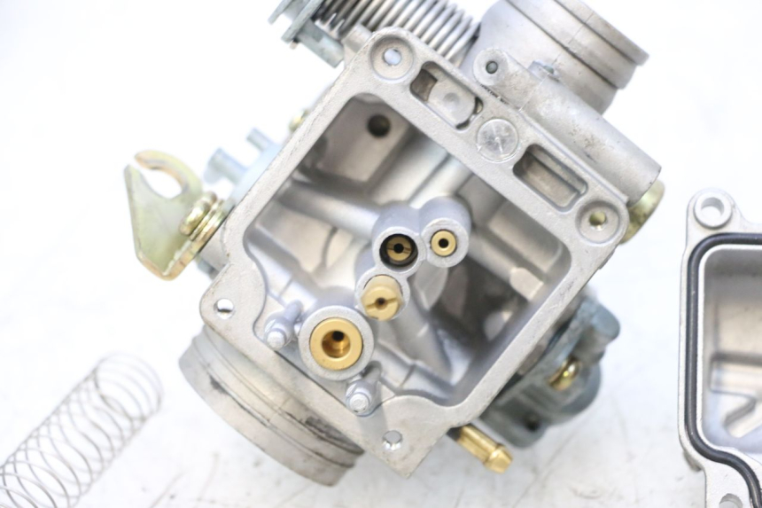 photo de CARBURATORE KEEWAY MATRIX RX9 125 (2006 - 2007) - Ispezione visiva dettagliata