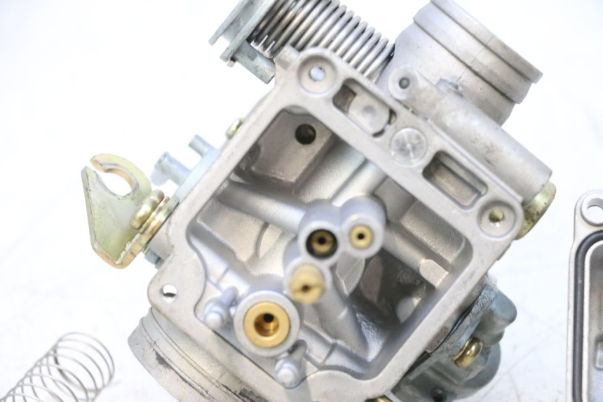 photo de CARBURATORE KEEWAY MATRIX RX9 125 (2006 - 2007) - Focus sulla struttura