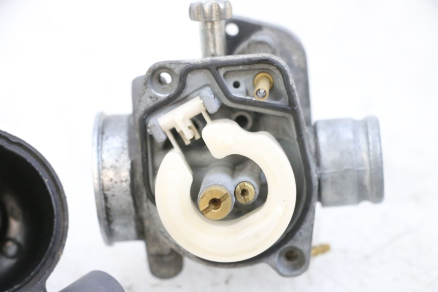 photo de CARBURATORE PIAGGIO NEW TYPHOON 50 (2018 - 2021) - Focus sulla struttura