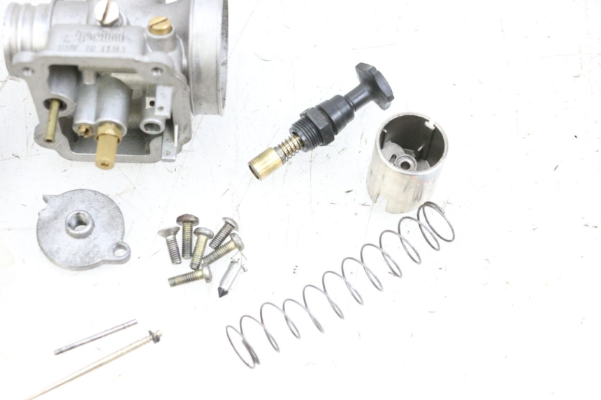 photo de CARBURATORE PIAGGIO NEW TYPHOON 50 (2018 - 2021) - Primo piano ad alta risoluzione