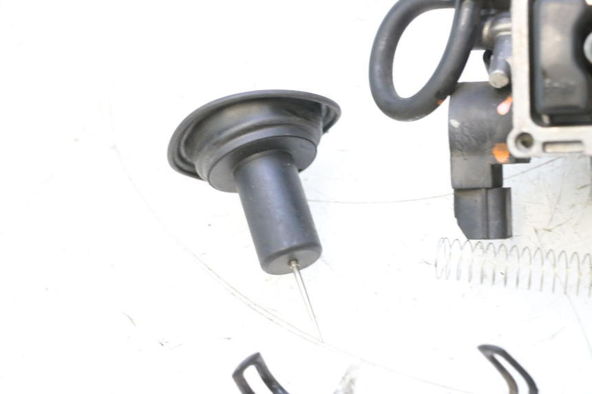 photo de CARBURATORE SYM ORBIT III 3 4T 50 (2018 - 2021) - Angolazione alternativa