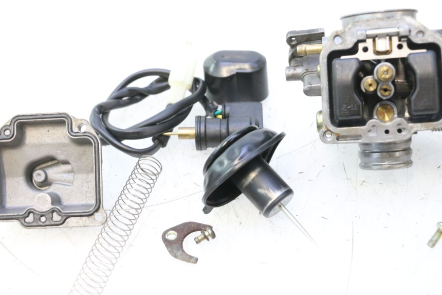 photo de CARBURATORE VASTRO R-ONE 4T 50 (2014 - 2022) - Primo piano ad alta risoluzione