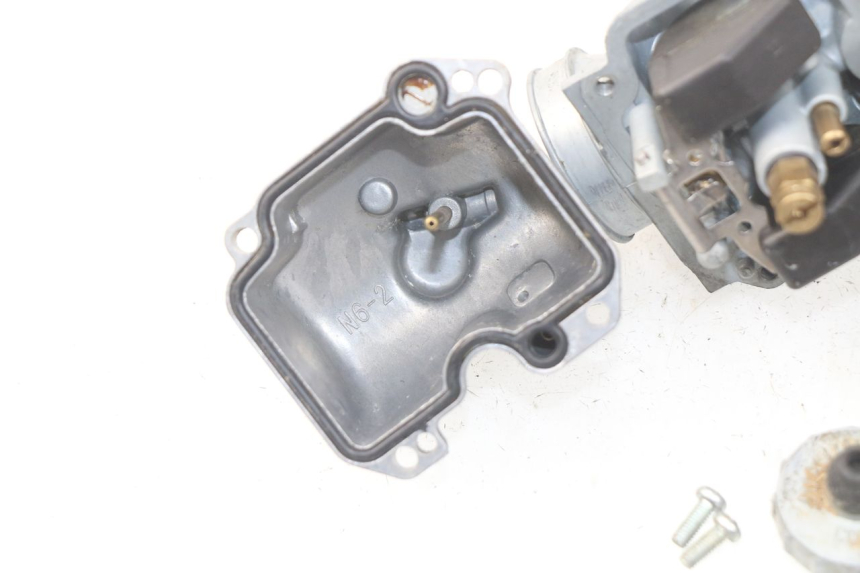 photo de CARBURATORE YCF R-START 125 - Stato della superficie e materiale