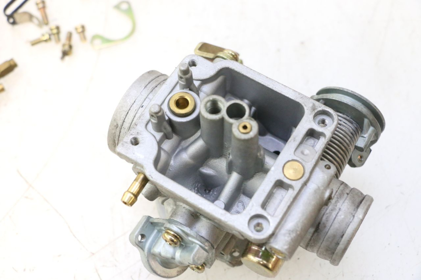 photo de Carburatore YIYING RETRO 125 (2008 - 2018) - Ispezione visiva dettagliata