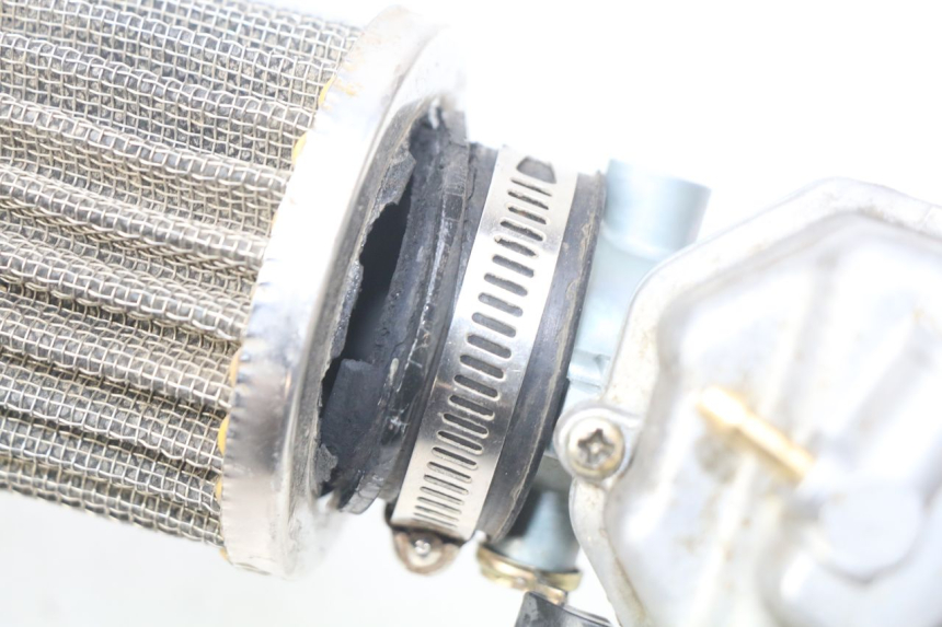 photo de CARBURATORE APOLLO RFZ 125 - Stato della superficie e materiale