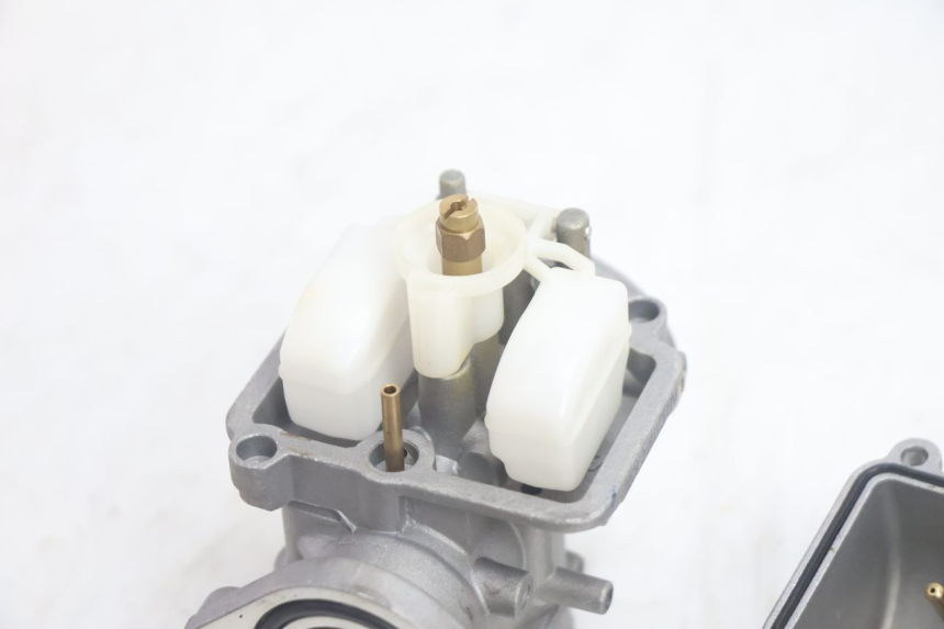 photo de CARBURATORE APOLLO RFZ 150 - Caratteristiche distintive