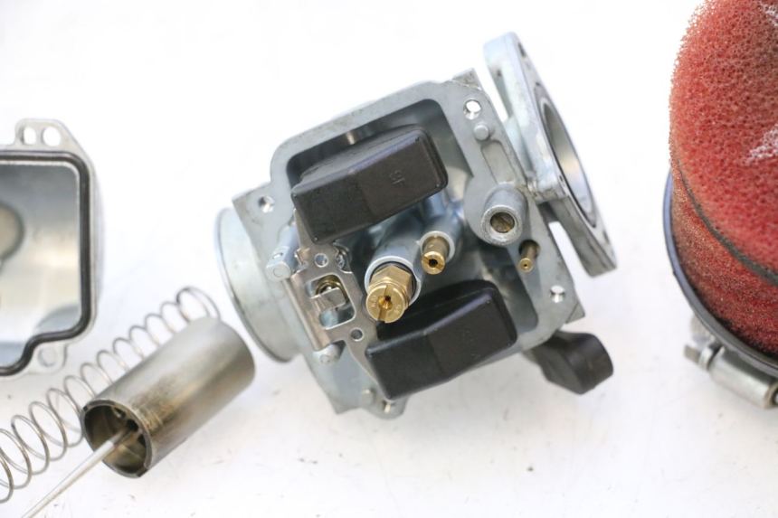 photo de CARBURATORE APOLLO RFZ 140 - Zoom sui componenti