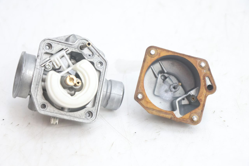 photo de CARBURATORE TNT MOTOR ROMA 10' 2T 50 (2011 - 2018) - Stato della superficie e materiale