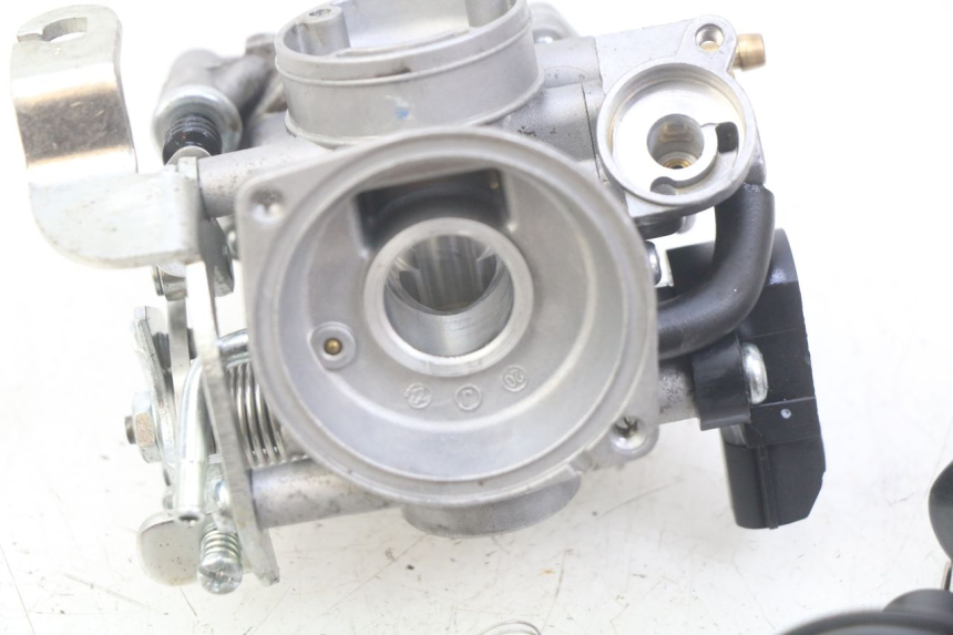 photo de CARBURATORE TNT MOTOR ROMA 10' 4T 50 (2019 - 2022) - Altra vista dell'articolo