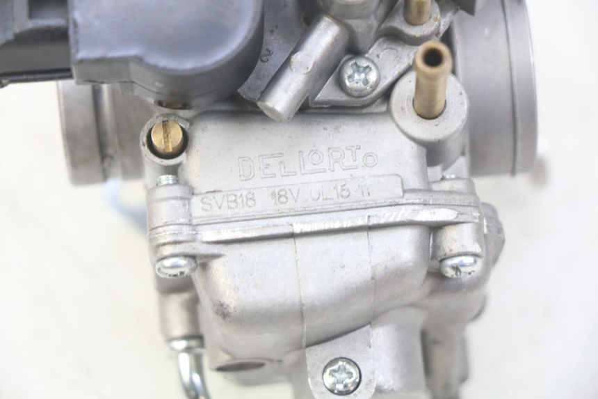 photo de CARBURATORE TNT MOTOR ROMA 10' 4T 50 (2019 - 2022) - Primo piano tecnico