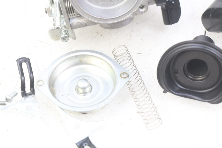 photo de CARBURATORE TNT MOTOR ROMA 10' 4T 50 (2019 - 2022) - Ricambio usato controllato