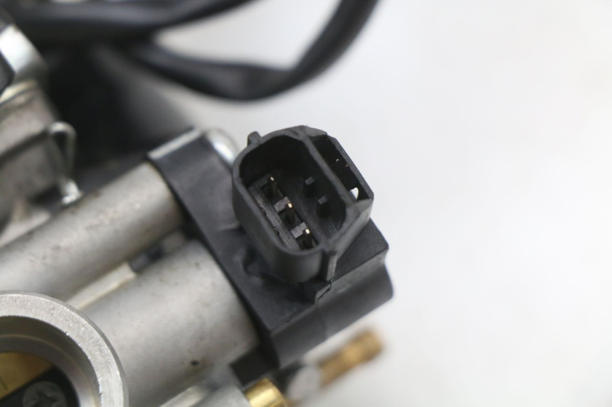 photo de CARBURATORE TNT MOTOR ROMA 10' 4T 50 (2019 - 2022) - Primo piano tecnico