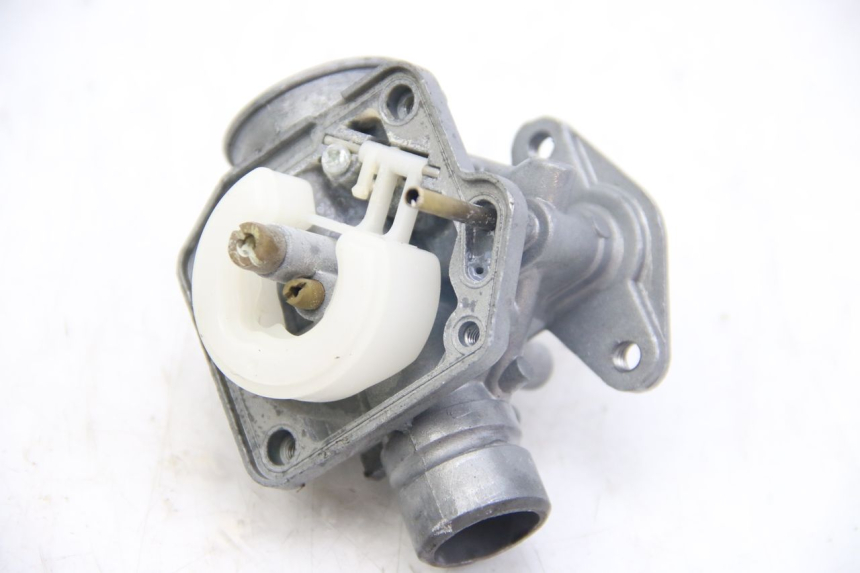 photo de CARBURATORE TNT MOTOR ROMA 12' 2T 50 (2007 - 2018) - Primo piano tecnico