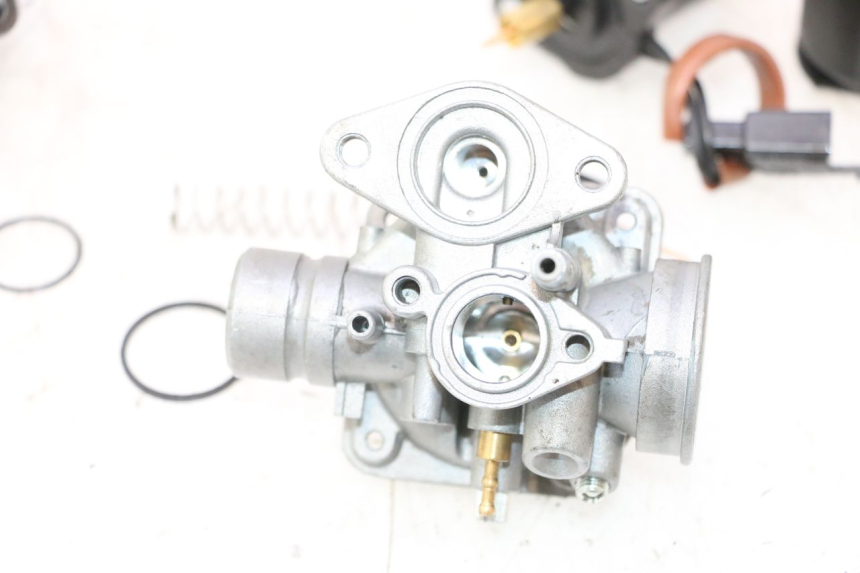 photo de CARBURATORE TNT MOTOR ROMA 12' 2T 50 (2007 - 2018) - Marcature e riferimenti originali