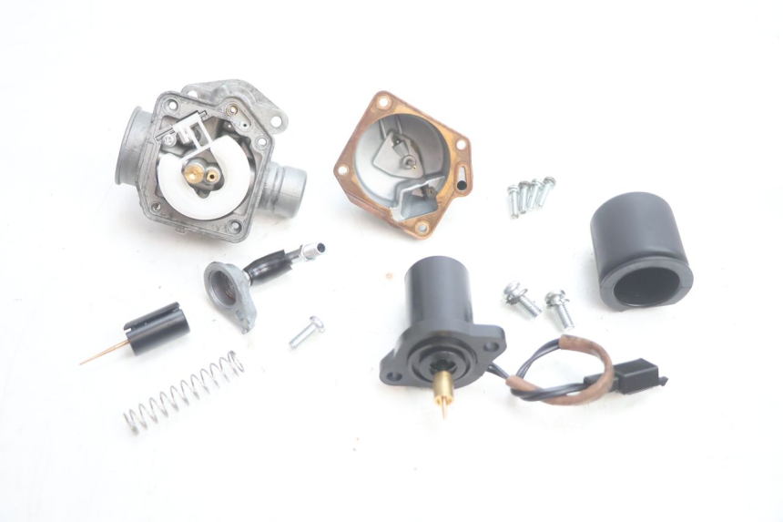 photo de CARBURATORE TNT MOTOR ROMA 12' 2T 50 (2007 - 2018) - Stato della superficie e materiale