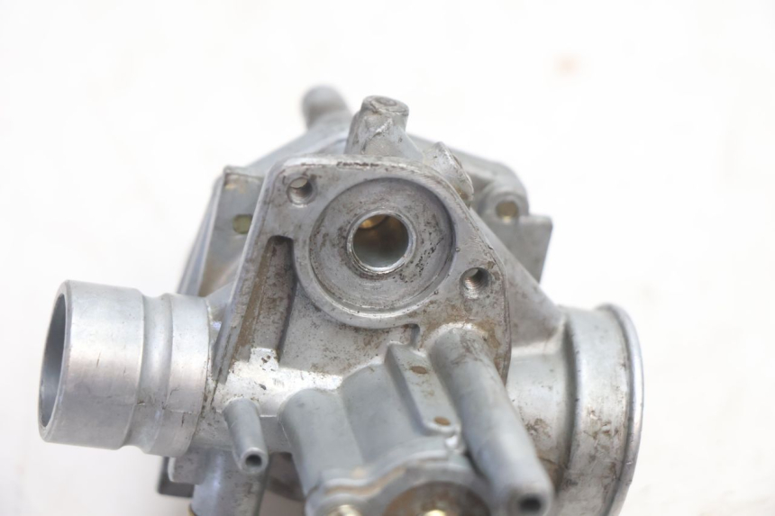 photo de CARBURATORE KEEWAY RY6 2T 50 (2011 - 2019) - Dettagli dei punti di fissaggio