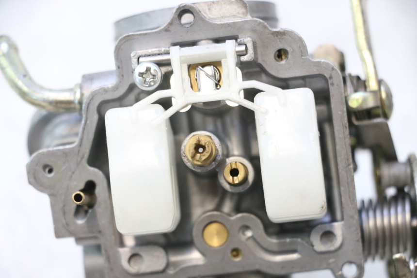 photo de CARBURATORE DAELIM S2 125 (2006 - 2007) - Ispezione visiva dettagliata