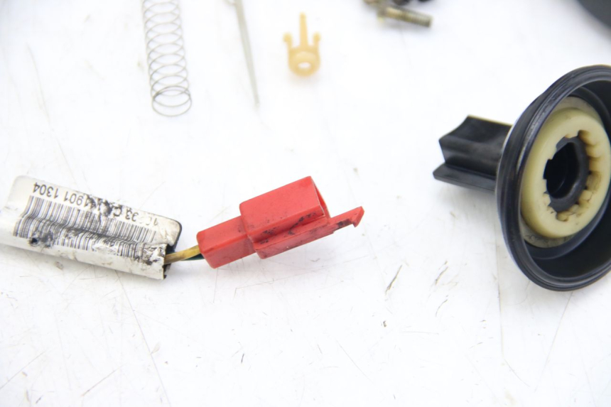 photo de CARBURATORE APRILIA SCARABEO 4T 50 (2009 - 2017) - Ispezione visiva dettagliata