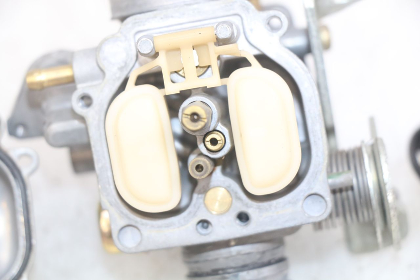 photo de CARBURATORE HONDA SCV LEAD 100 (2003 - 2007) - Ispezione visiva dettagliata
