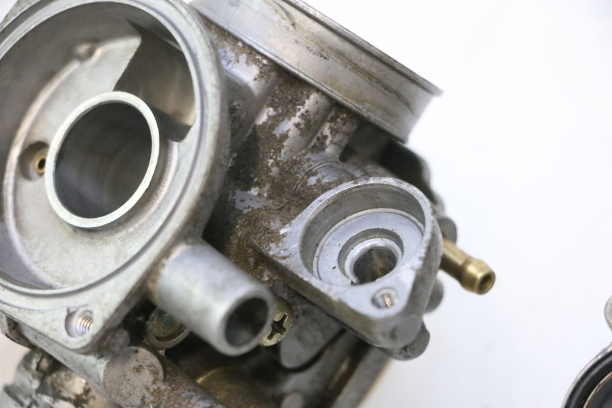photo de CARBURATORE HONDA SCV LEAD 100 (2003 - 2007) - Caratteristiche distintive