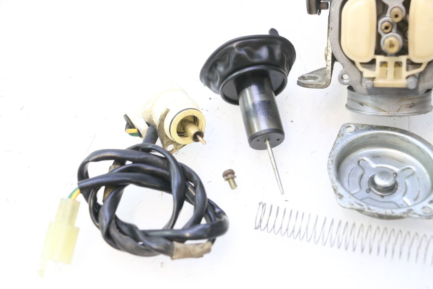 photo de CARBURATORE HONDA SCV LEAD 100 (2003 - 2007) - Ispezione visiva dettagliata