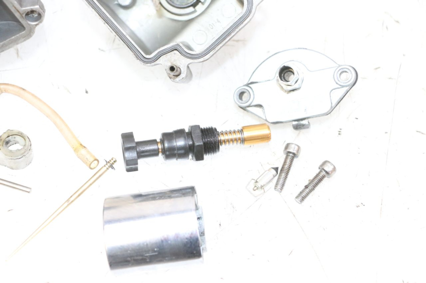 photo de CARBURATORE DERBI SENDA SM DRD 50 (2008 - 2013) - Primo piano ad alta risoluzione