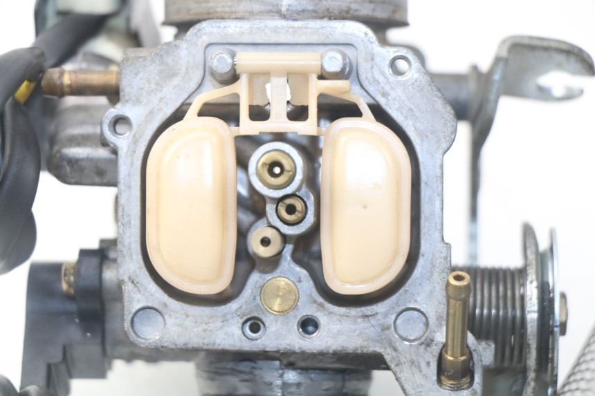 photo de CARBURATORE HONDA SES DYLAN 125 (2002 - 2006) - Caratteristiche distintive