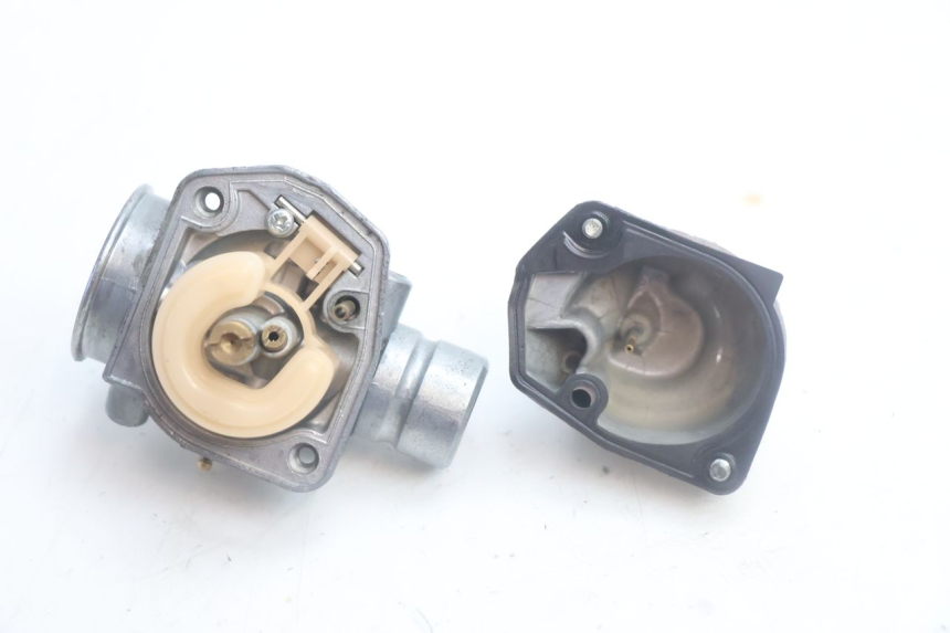 photo de CARBURATORE YAMAHA SLIDER 50 (1999 - 2004) - Stato della superficie e materiale