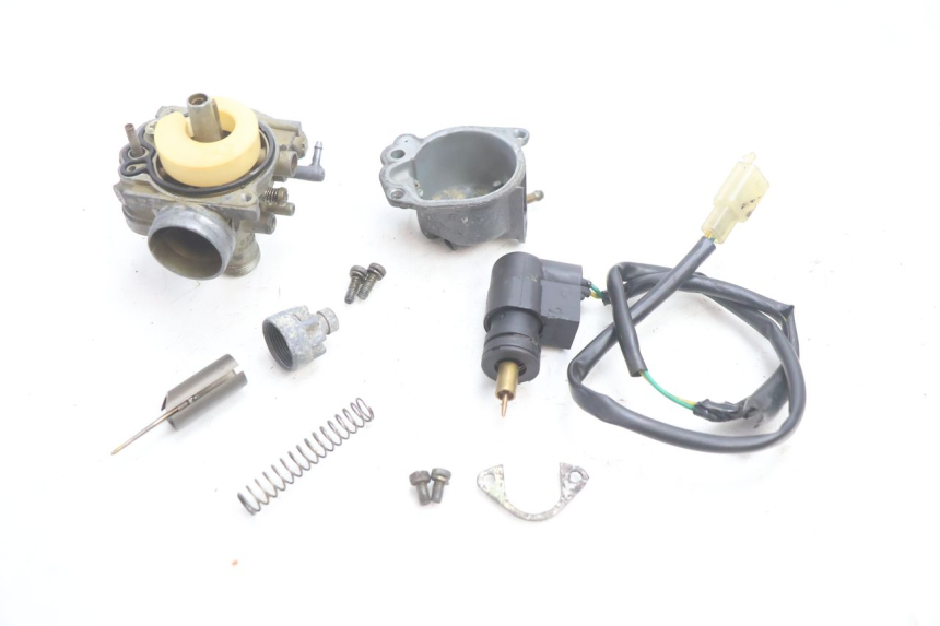 photo de CARBURATORE PEUGEOT SPEEDFIGHT 2 AC 50 (2000 - 2009) - Stato della superficie e materiale
