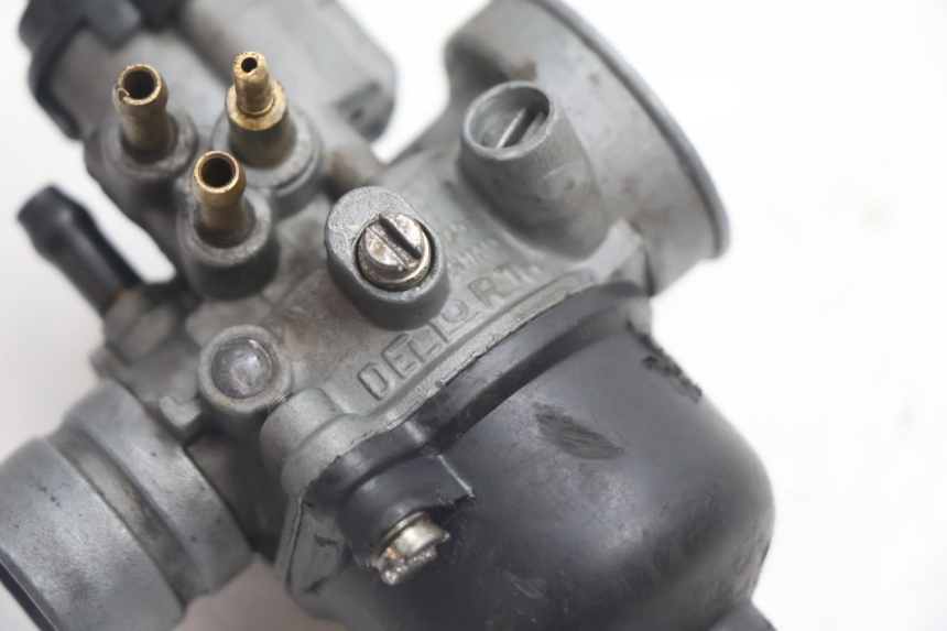 photo de CARBURATORE PEUGEOT SPEEDFIGHT 2 AC 50 (2000 - 2009) - Primo piano tecnico