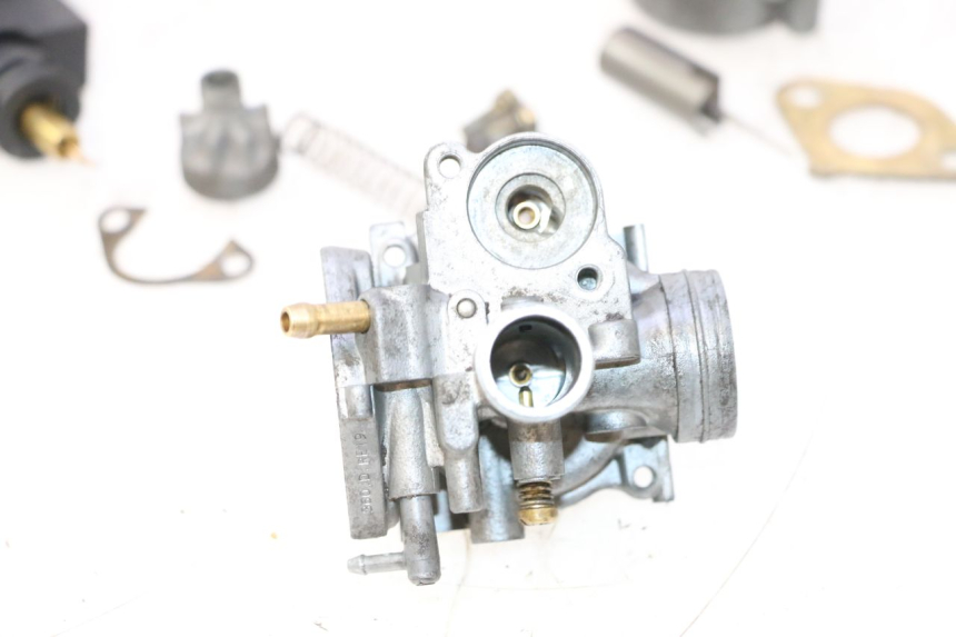 photo de CARBURATORE PEUGEOT SPEEDFIGHT LC 50 (1996 - 2002) - Zoom sui componenti