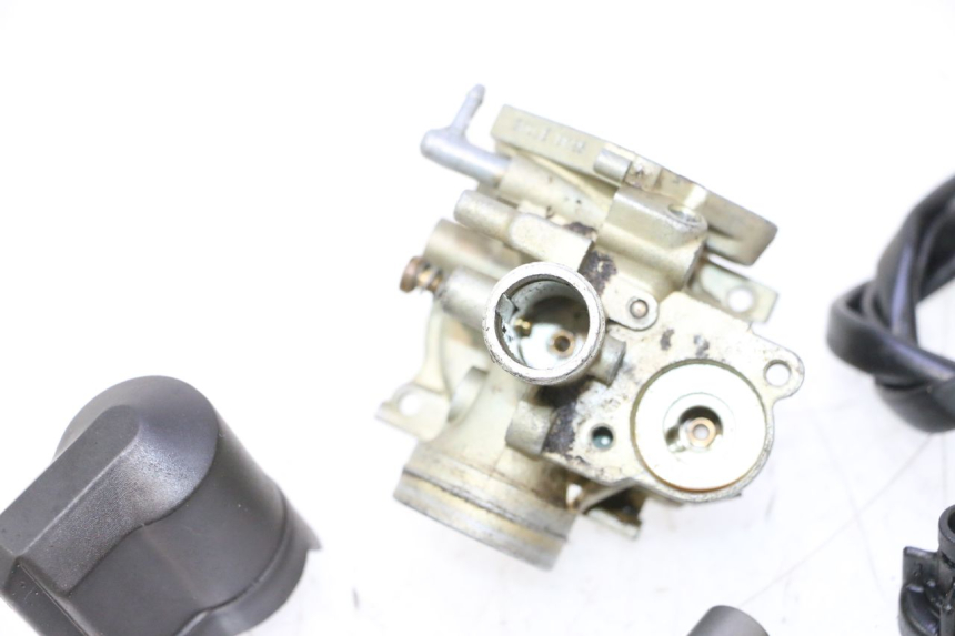 photo de CARBURATORE PEUGEOT SPEEDFIGHT LC 50 (1996 - 2002) - Altra vista dell'articolo