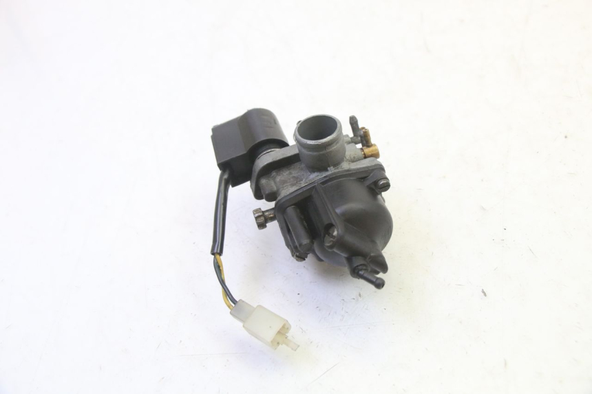 photo de CARBURATORE APRILIA SR R 2T LC 50 (2018 - 2021) - Dettagli dei punti di fissaggio