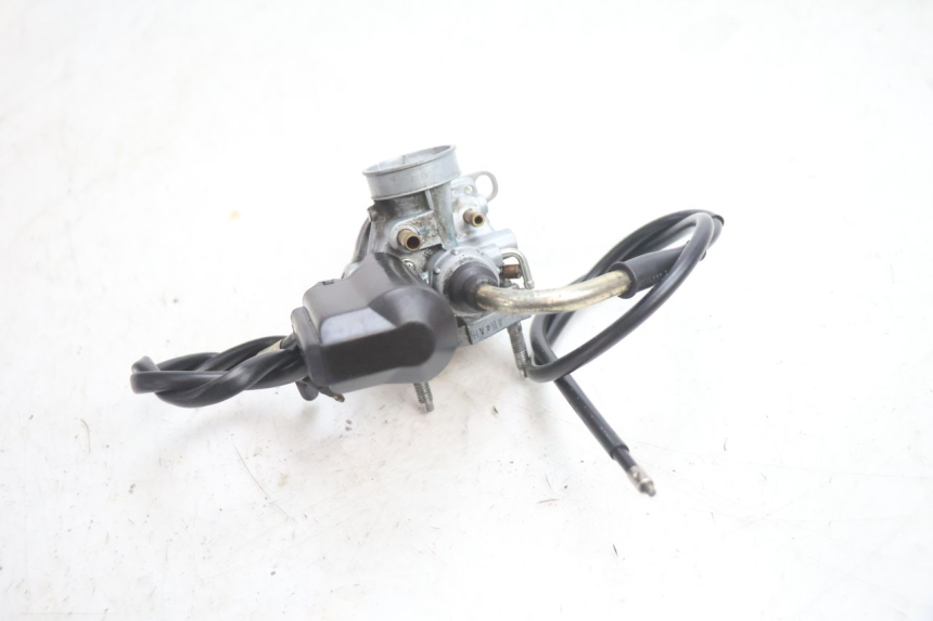 photo de CARBURATORE KYMCO SUPER 8 2T 50 (2007 - 2013) - Dettagli dei punti di fissaggio