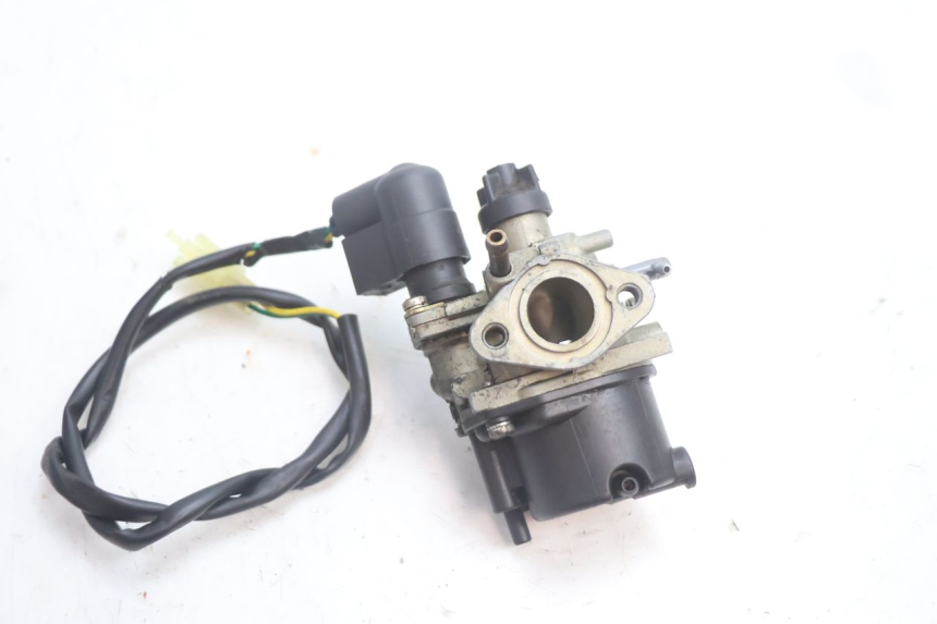 photo de CARBURATORE PEUGEOT TKR TREKKER FURIOUS 50 (2005 - 2014) - Altra angolazione