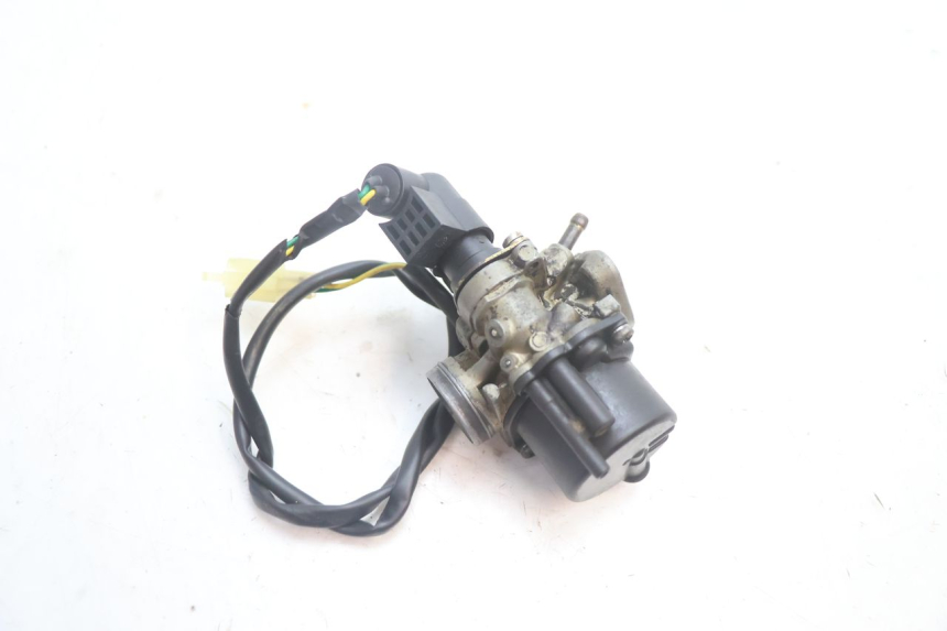 photo de CARBURATORE PEUGEOT TKR TREKKER FURIOUS 50 (2005 - 2014) - Primo piano tecnico