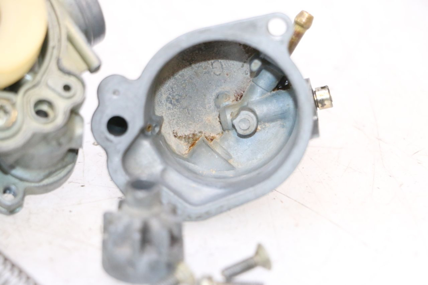 photo de CARBURATORE PEUGEOT TREKKER TKR 50 (2005 - 2014) - Ispezione visiva dettagliata