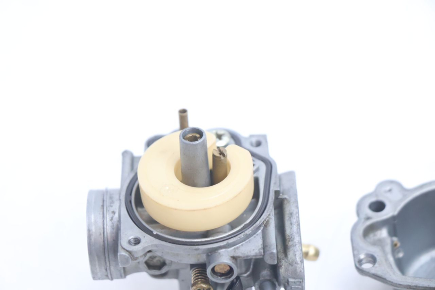 photo de CARBURATORE PEUGEOT TREKKER 50 (1995 - 2004) - Ricambio usato controllato