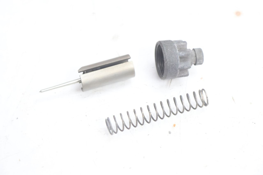 photo de CARBURATORE PEUGEOT TREKKER 50 (1995 - 2004) - Caratteristiche distintive